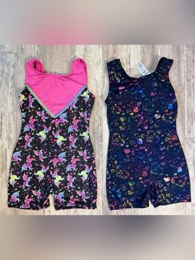 Bundle of 2 Moret Bodysuit Unitards with Unicorns and Hearts Size 6